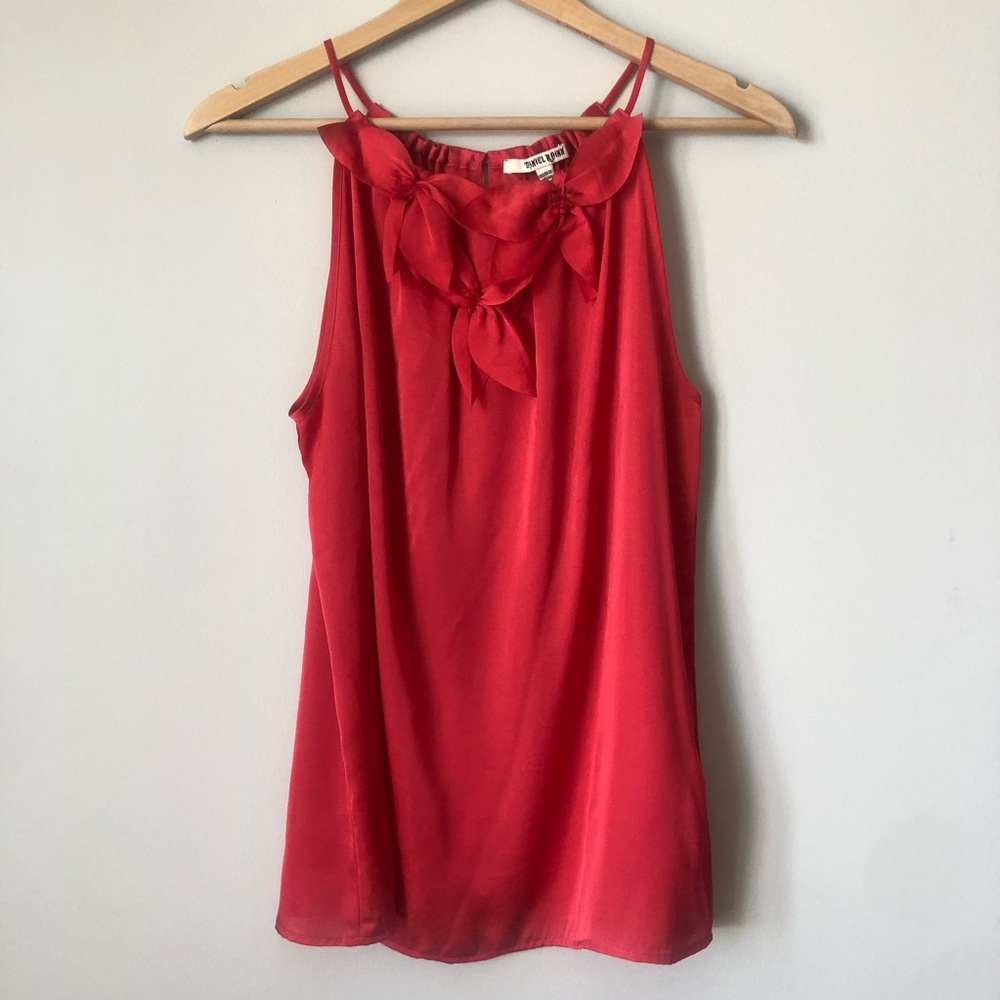 NWOT Daniel Rainn Red Top Size Large